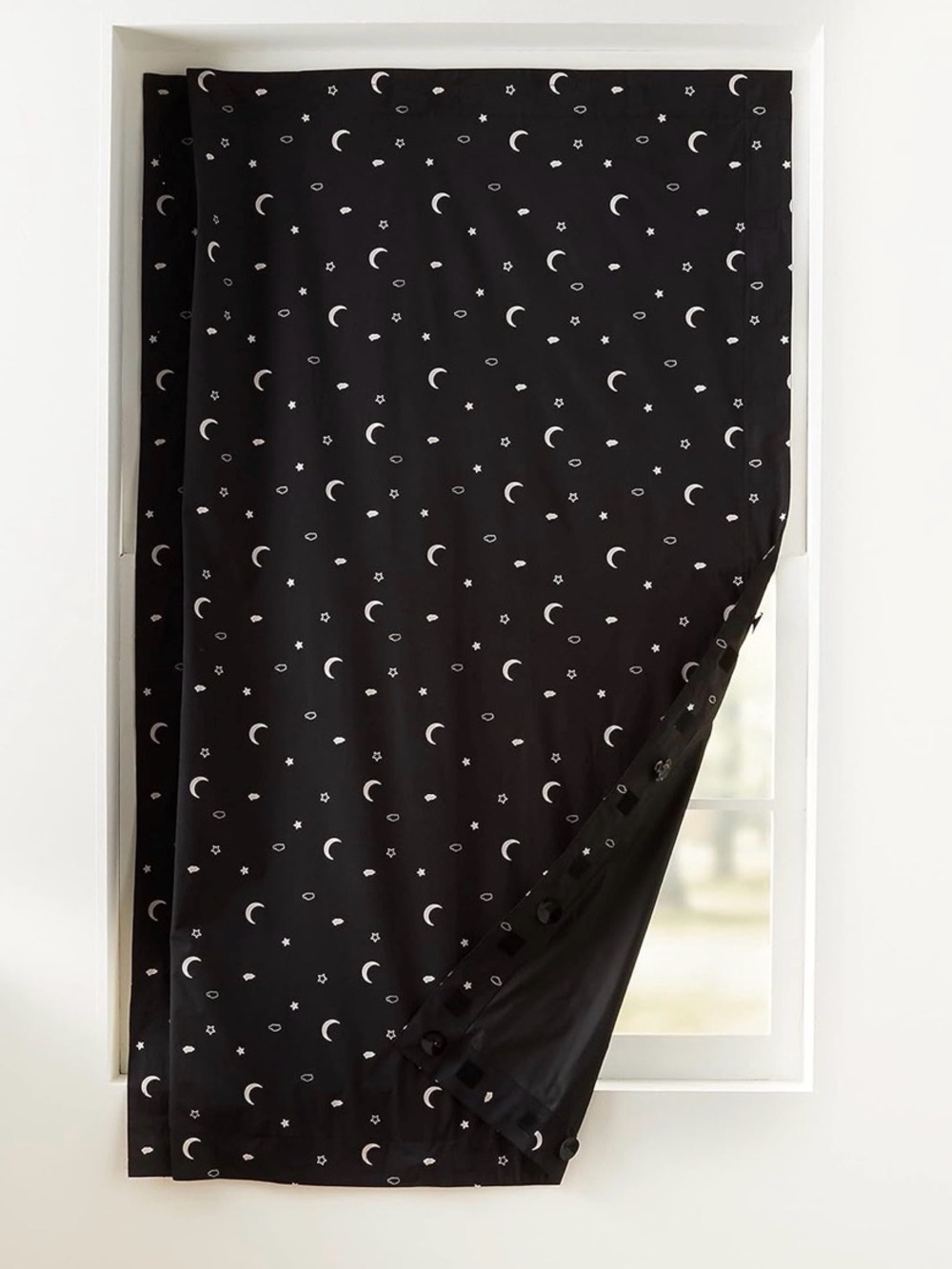 Portable room darkening blackout curtain